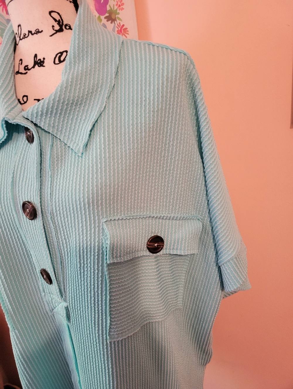 Bucket List Seafoam Green Slouchy & Soft Oversized Textured Pocket Tee, EUC, M - Picture 6 of 15